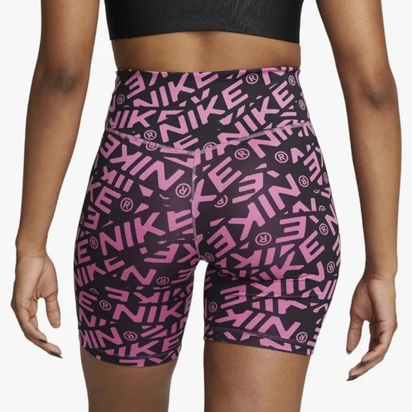 Nike One Dri-Fit women’s 7” icon clash training shorts - Picture 2 of 8